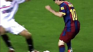 Messi dribbling