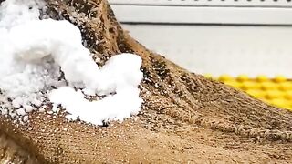 Muddy shoe cleaning