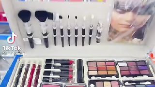 Makeup kit