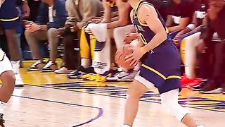 LeBron & Steph Curry with LEGENDARY battle