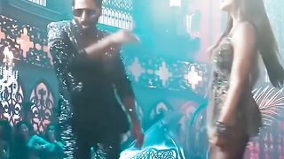 Follow_@bollywoodvibesz_for_more__#teribaatonmeinaisauljhajiya_#shahidkapoor_#kritisanon_#bollywood_#bollywood.