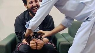 how he open his hands