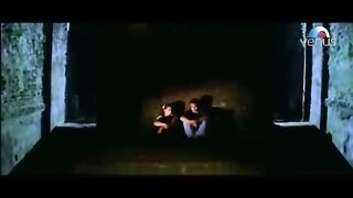 Aa Kahin Dur Chale Full Video Song