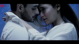 Tere Jism Romantic and  Song - Sara Khan - Latest New Hindi Song 2018