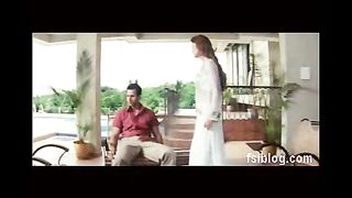 DEEPIKA PADUKONE  KISSING  IN HOLLYWOOD