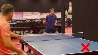 Gerakan Pukulan Backhand