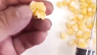 Hand pumped popcorn