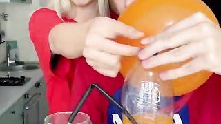Color changing soda