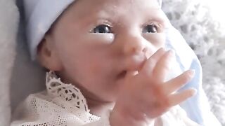 VIDÉO 16 // Oooh ! So Cute... Beautiful Reborn Baby !