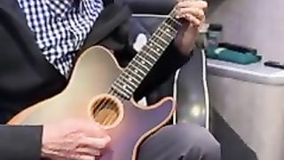 Francis_Rossi_Roll_Over_Lay_Down_acoustic(133).
