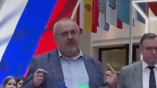 БОРИС НАДЕЖДИН ПРЕДАДЕ ПОДПИСИТЕ В РУСКИЯ ЦИК