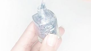 Shimmery nail shades application