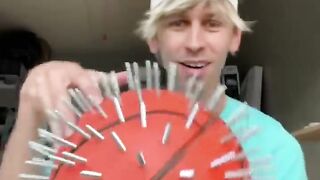 Coloquei 170 parafuso na bola de basquete ????