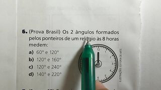 Ângulos Formados pelos ponteiros do Relógio