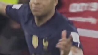 Dybala stop Mbappe