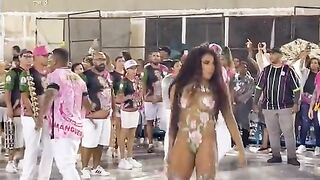 Carnaval tradição brasileiro
