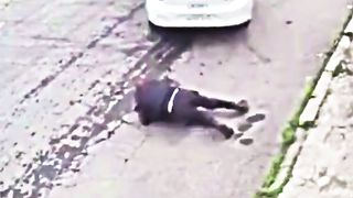 policiais são encoralados pelos os bandidos