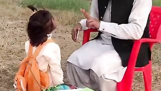 اج تو مما پاپا میں لڑائی کروانی ہے