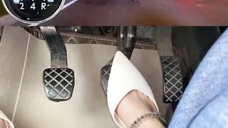 You must know the relationship between speed and gear when driving.