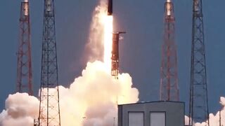 SpaceX і Пентагон Вперше Відправили Винищувач у Космос.