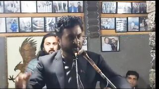 ملک عدیل اقبال نے عوام سے بھرے پنڈال میں عوام کو گواہ بنا کر عمران خان کا ساتھ نہ