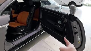 The #rollsroyce #spectre has doors that make you feel RICH #cars #