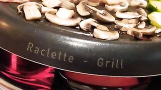 Raclette ???????? #shorts #raclette #france #food #traditionalfood #comida #cheese