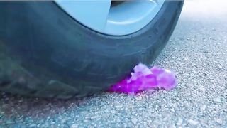 Esmagando coisas crocantes e macias de carro! EXPERIMENTE carro vs carros