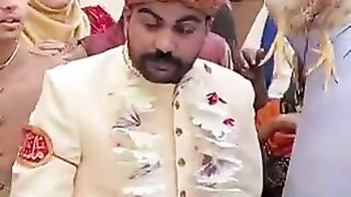 Funny and entertaining video/program to warr gaya