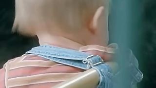 Gorila Melindungi Anak Ini