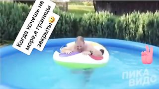 Когда хочешь на море ,а границы стран закрыты.