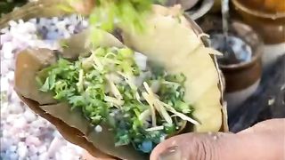 SWIMMING POOL WALE CHOLE KULCHE ???? - Indian street food #shorts