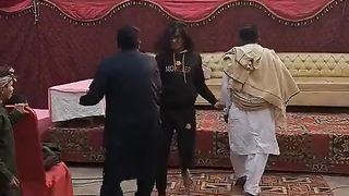 شراب شباب اس اور کباب کی کھلی محفلین بھی ن لیگی جلسے نہ بھر سکی