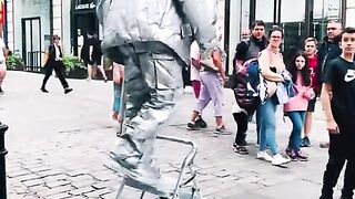 Impressionante