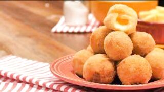 BOLINHAS DE QUEIJO