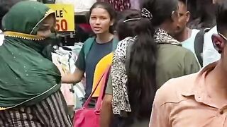 Tu cheej lajawab????❤️Crazy dance in Public???? #shortsvideo #youtubeshorts #shorts #sarojininagar