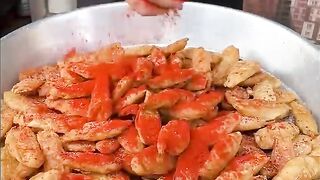 Aapko konse chaap pasand hai???? #indianstreetfood #streetfood #delhi #delhifood #youtubeshorts