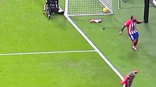 MEMPHIS again_ -- _memphis _goal _atleti