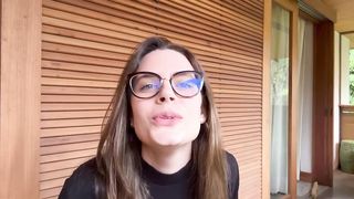 A blogueira da globo tá nervosa