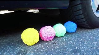 Esmagando coisas crocantes e macias de carro! CARRO EXPERIMENTAL vs BALÕES e PASTA DE DENTES
