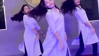 Heeriye Dance Reel - #bollywoodsongs #youtubeshortsviral #dance #heeriye #copyrightfree #dancereels