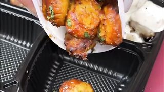 Ismese konsi chiz aapko achi lagi???? #indianstreetfood #streetfood #tandoori #chaap #soyachaap