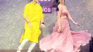 Bole Chudiyan - K3G - Sangeet Choreography - Wedding Dance - Dance steps - Dhruv X Juhi #shorts
