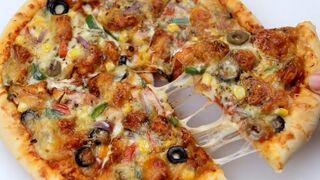 Chicken Tikka Pizza