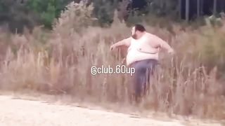 D'où viens ce monsieur ???