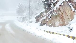 Today Snowfall in Nathia Gali