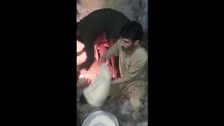 میں روٹی بناتہو