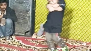 Kid's dance full mood