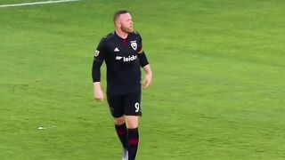 20_CRAZIEST_Goals_In_Football_History(1080p).mp4