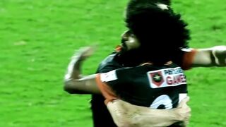 Top_10_Incredible_Goals_Of_The_Season(1080p).mp4